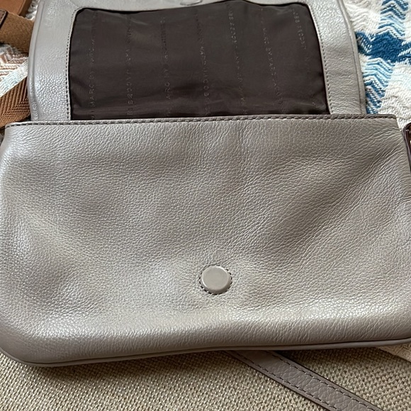 Beautiful crossbody - Picture 4 of 6